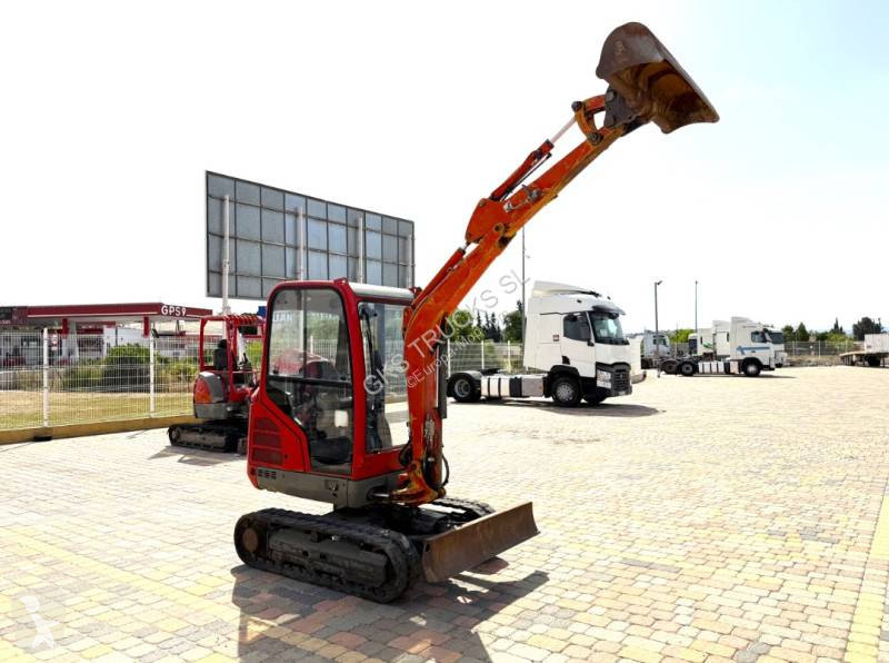Багер Caterpillar