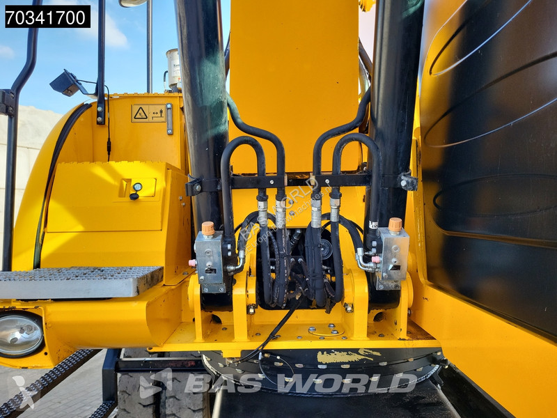 Pelle JCB JS175 Lift Cabin