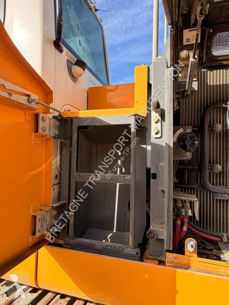 Багер Liebherr
