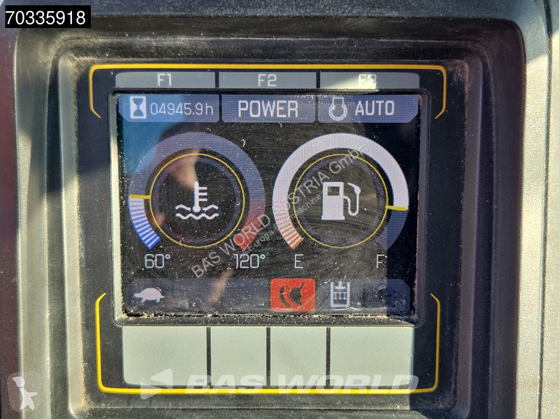 جرافة Wacker Neuson Powertilt