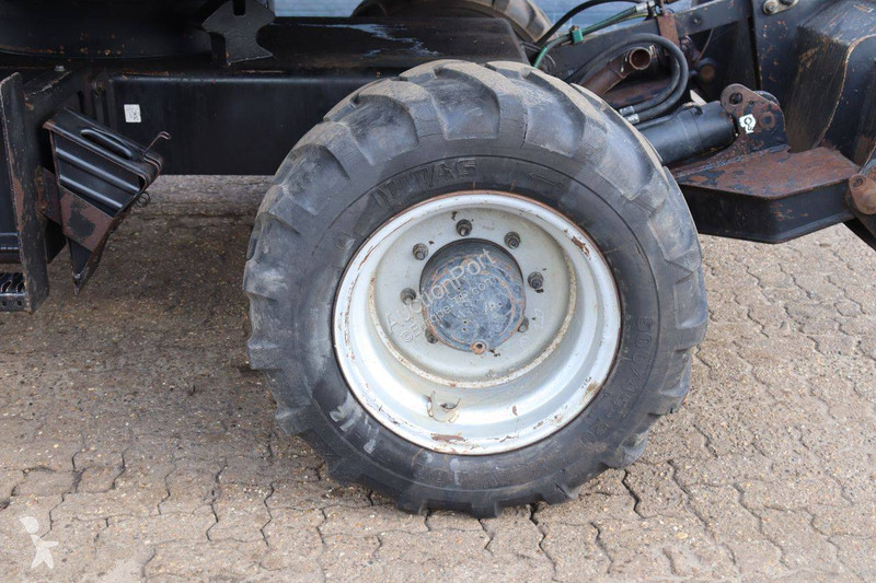 جرافة Schaeff TW85