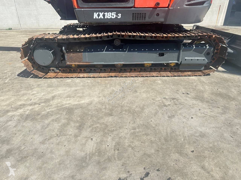 Багер Kubota KX185-3