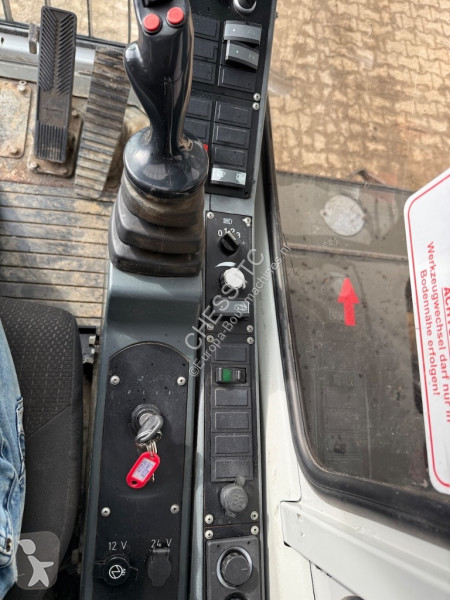 جرافة Sennebogen 825 E - 825 E - 825 E - 825 -