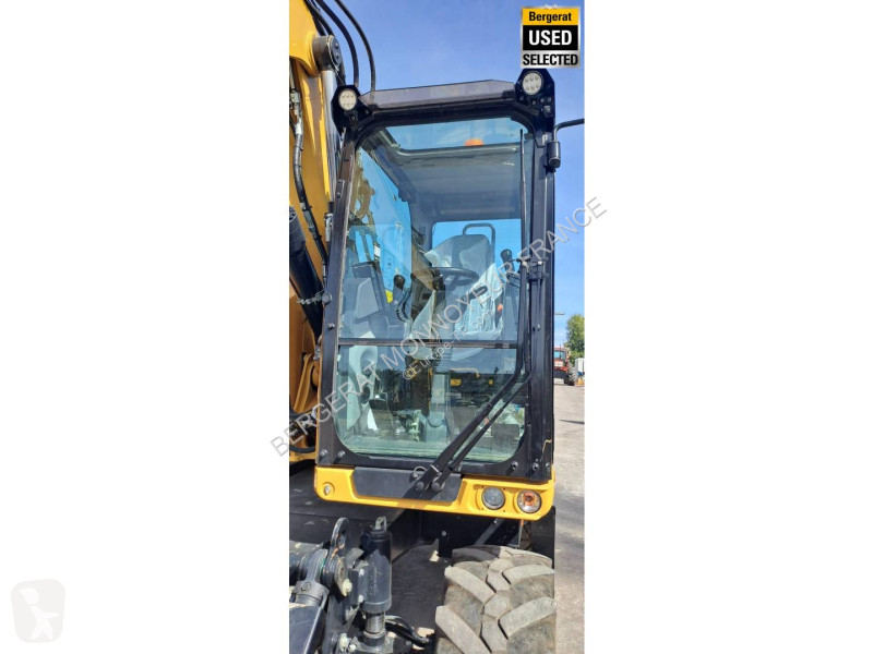 Багер Caterpillar