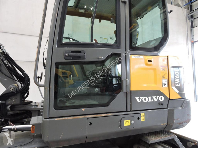 Escavadora Volvo EW60E