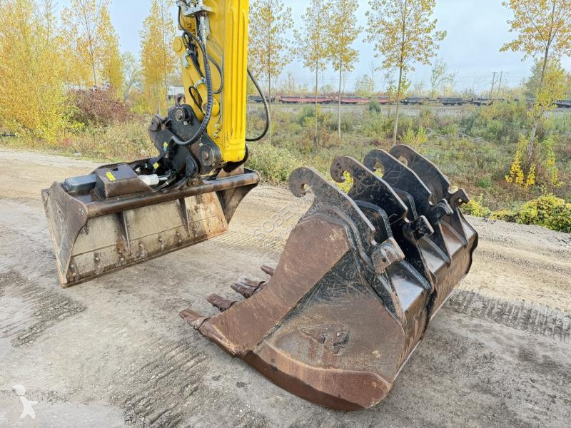 Escavadora Komatsu I-11E0