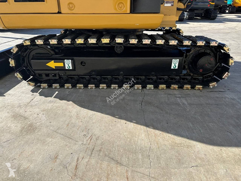 Escavadora Caterpillar