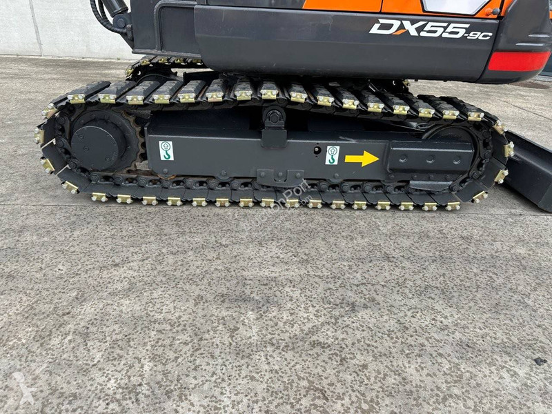 Escavadora Doosan 9C