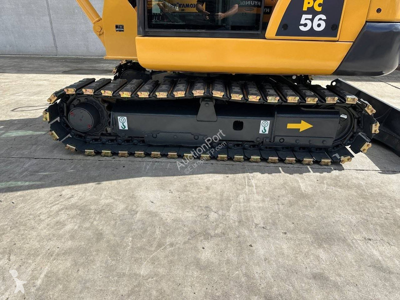 Escavadora Komatsu 7