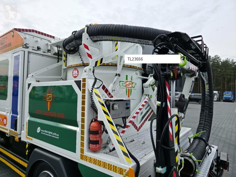 Camion Mitsubishi CANTER odkurzacz koparka...