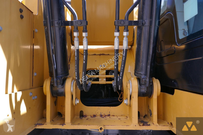 Graafmachine Caterpillar 335F LCR
