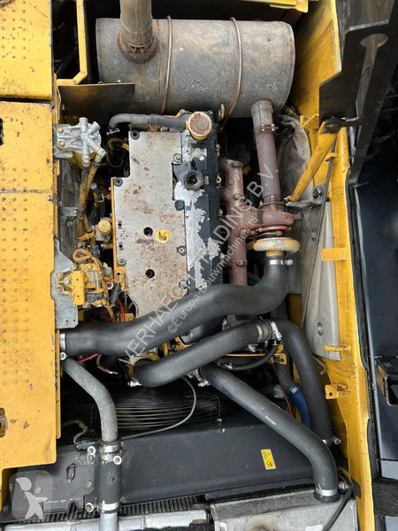 Escavatore Caterpillar L - 323 DL -