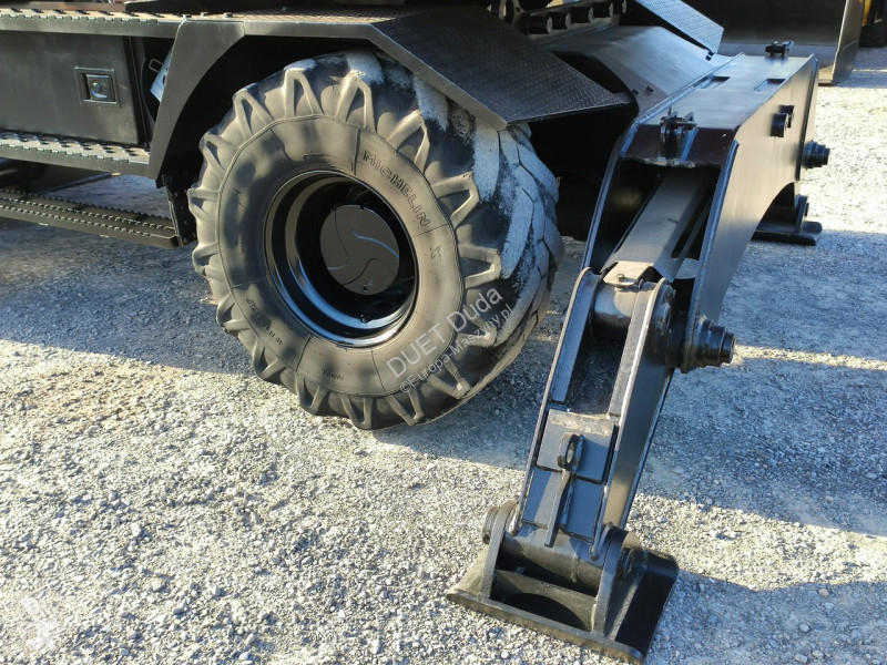 Escavatore Hitachi ZX140 Koparka Kołowa
