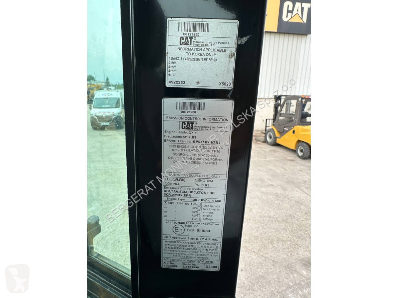 Excavator Caterpillar MH3022