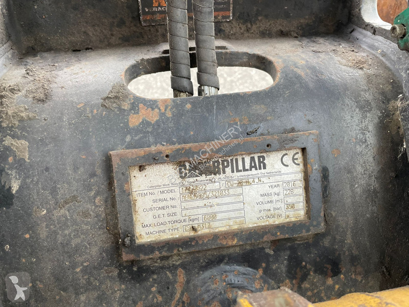 Excavator Caterpillar D - CE