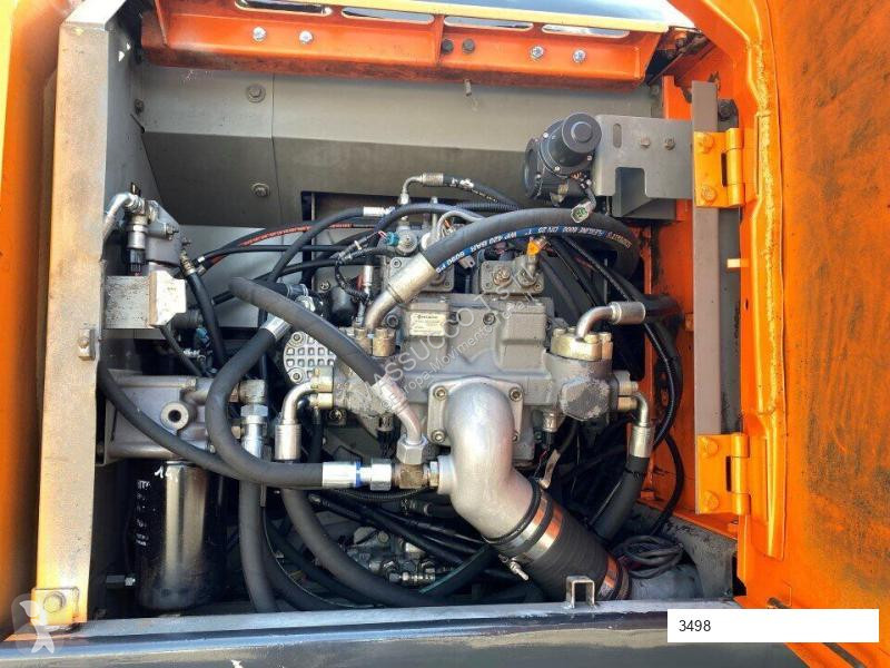 Excavadora Hitachi MH