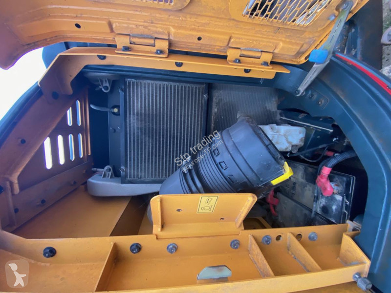 جرافة Hyundai HX 145LCR