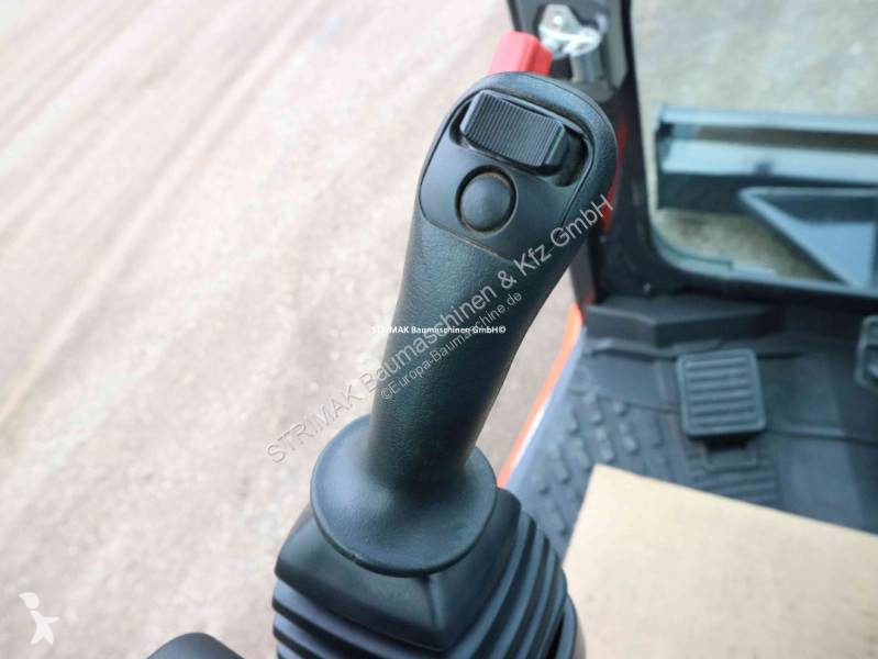 جرافة Kubota KX 060-5