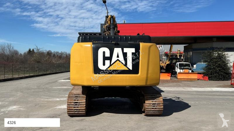 Escavatore Caterpillar L