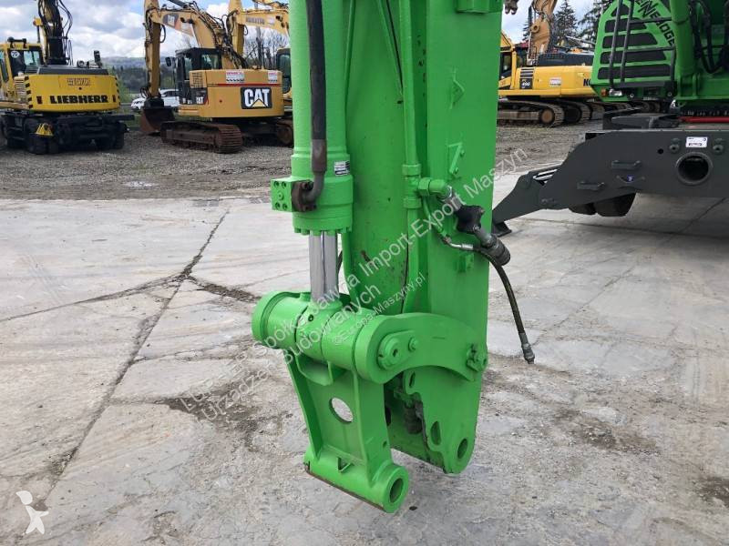 Excavator Sennebogen 825M