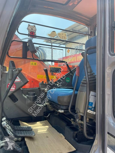 Escavatore Hitachi 135
