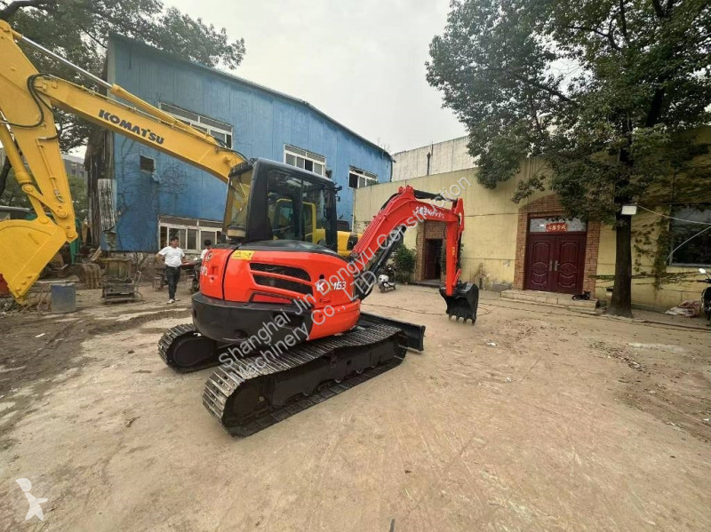Escavadora Kubota KX163