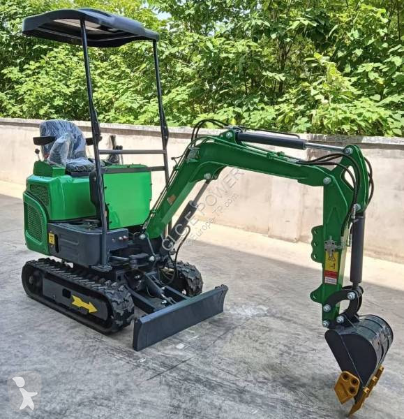 Lopatový nakládač CLC T 1100