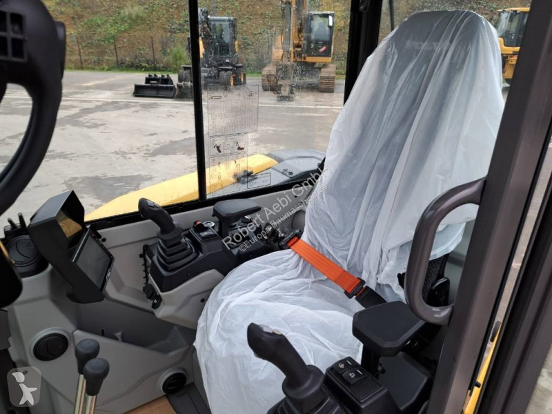 Escavadora Volvo EC 37 F