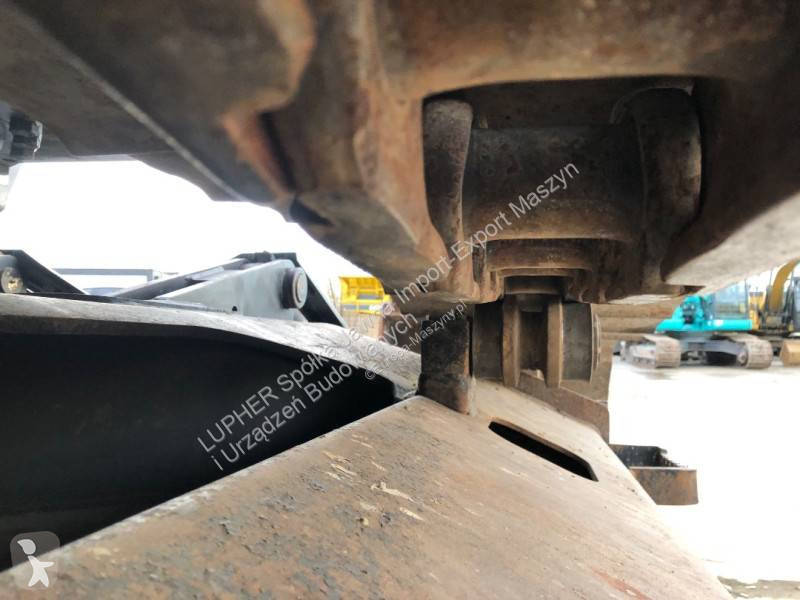 Excavator Hitachi ZX225USLC-3