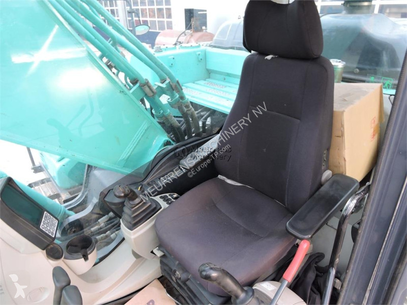 Escavadora Kobelco SK260