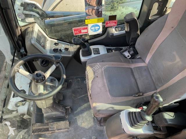 Escavadora Mecalac