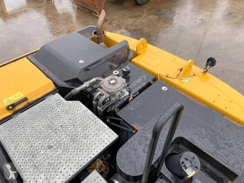 Escavatore Caterpillar F