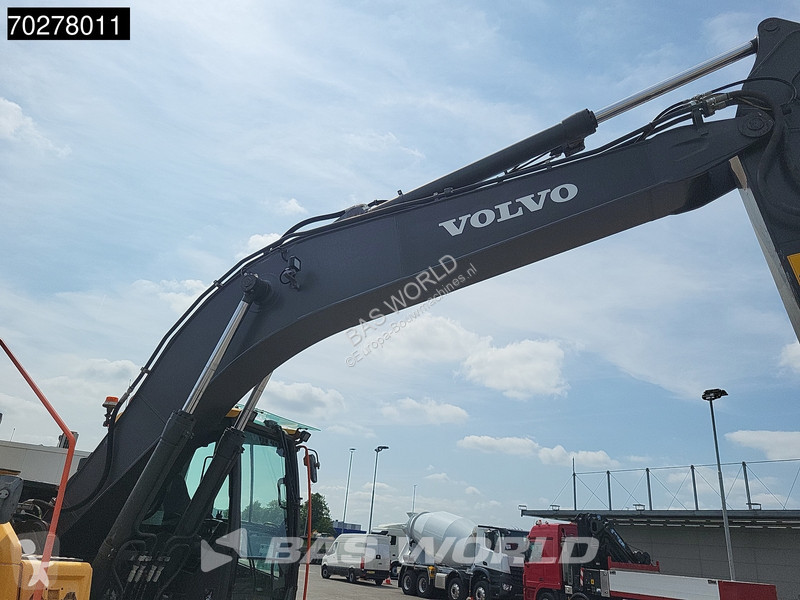 Escavatore Volvo C220