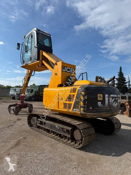 Excavator JCB