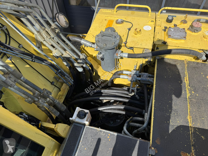 Escavadora Liebherr