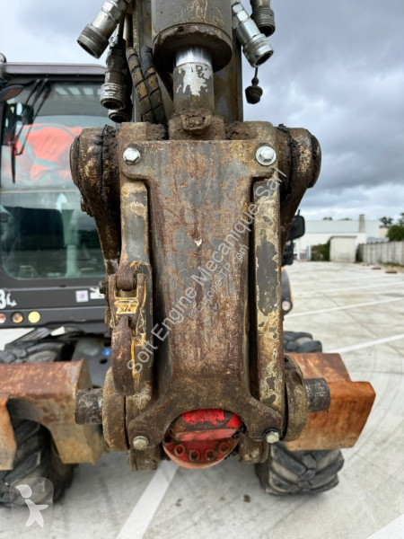 Excavator Mecalac