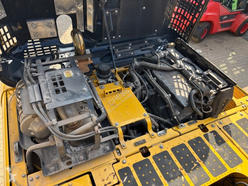 جرافة Komatsu HB 215LC-3 HB 215 - PC 210 - -11