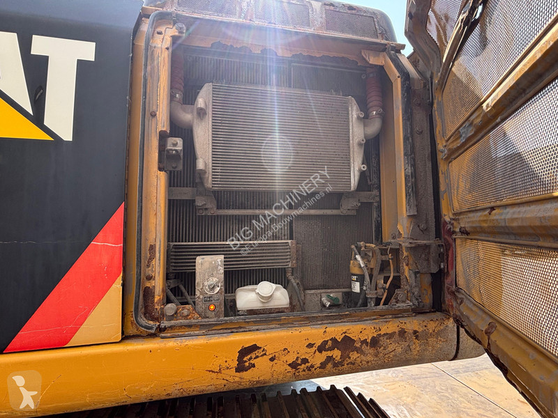 Graafmachine Caterpillar FL