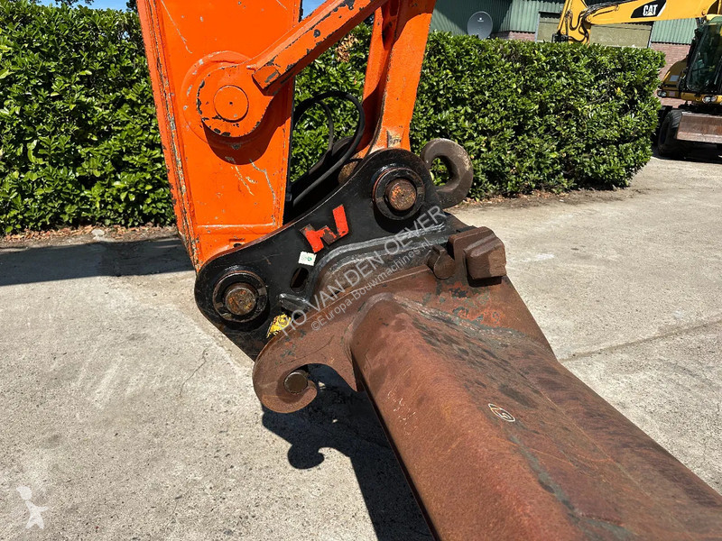 Escavatore Hitachi ZH210LC-5B