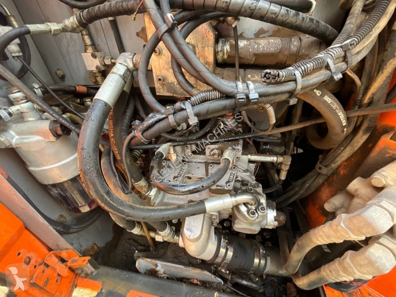 Escavadora Hitachi LC-5 B