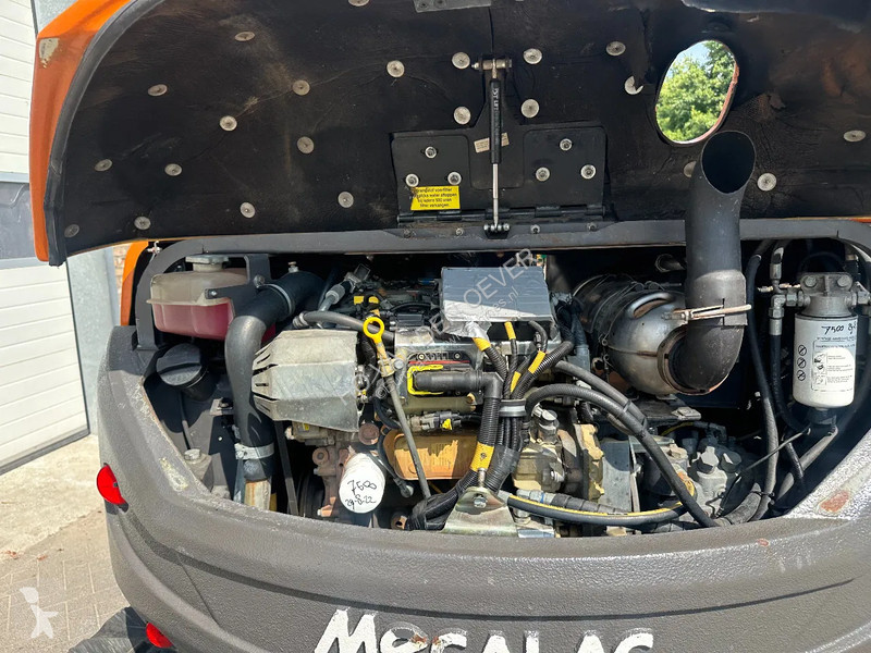 Escavadora Mecalac