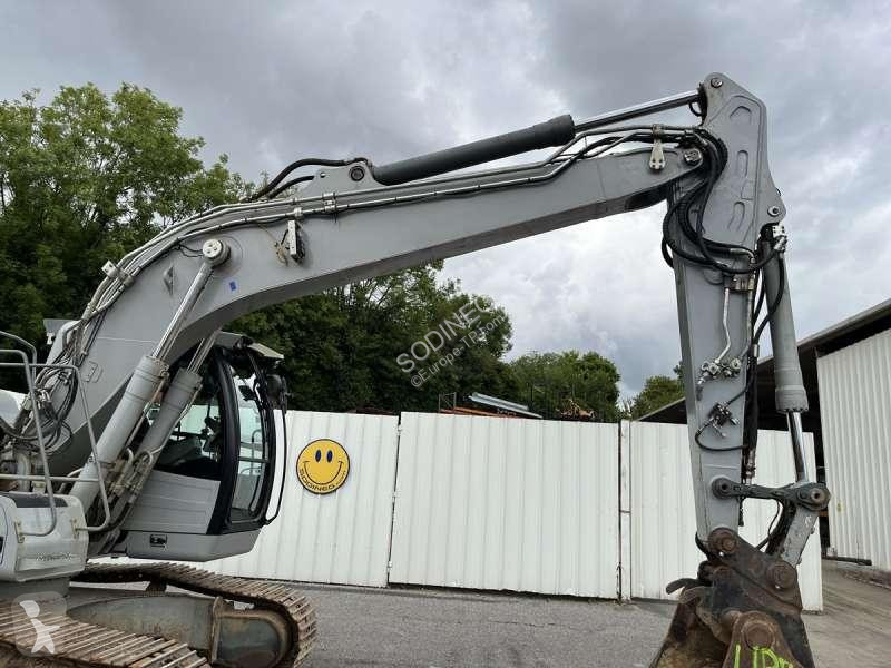 Escavadora Liebherr
