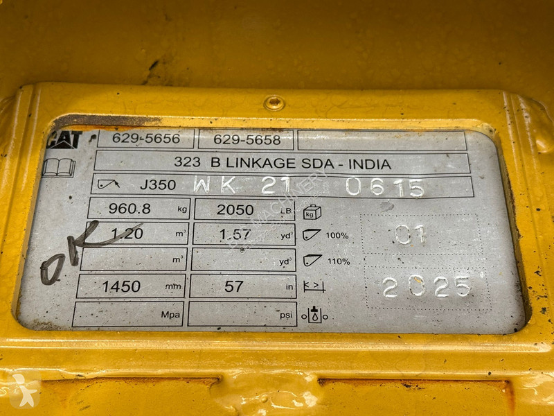 Excavadora Caterpillar 3