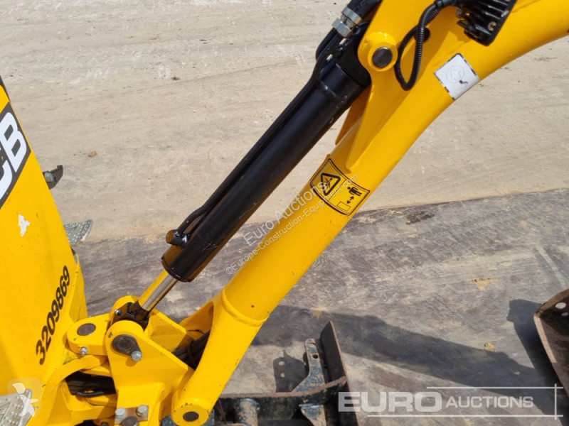 Escavatore JCB CT