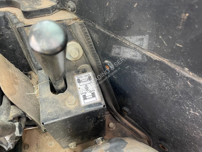 Escavadora Yanmar Vio23-6