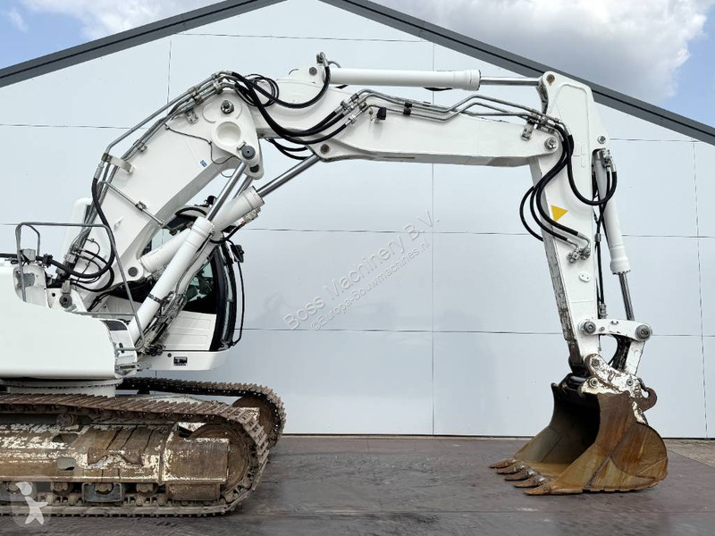 جرافة Liebherr R906LC - Weight System / Triple...