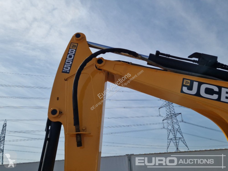 Escavadora JCB