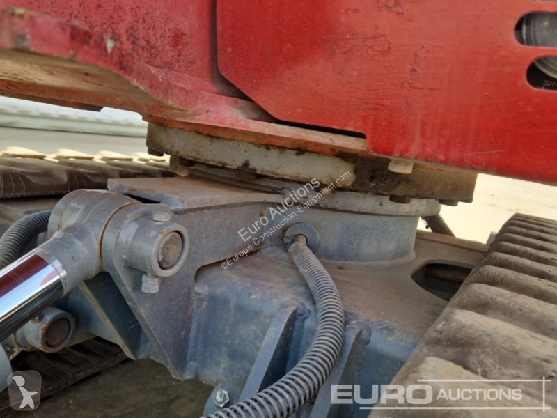 Escavadora Takeuchi TB216