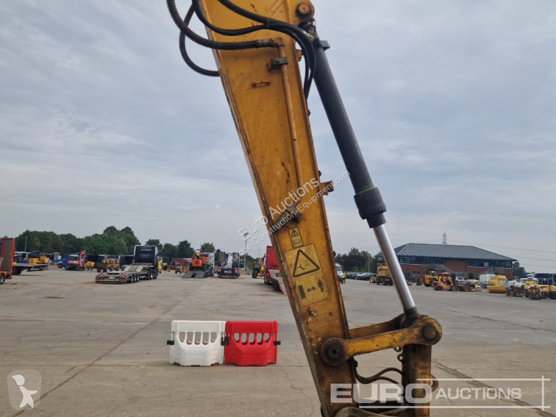 جرافة JCB JS131LC