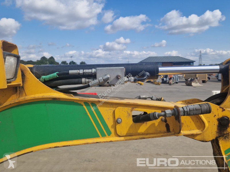 Escavatore JCB 16C-1
